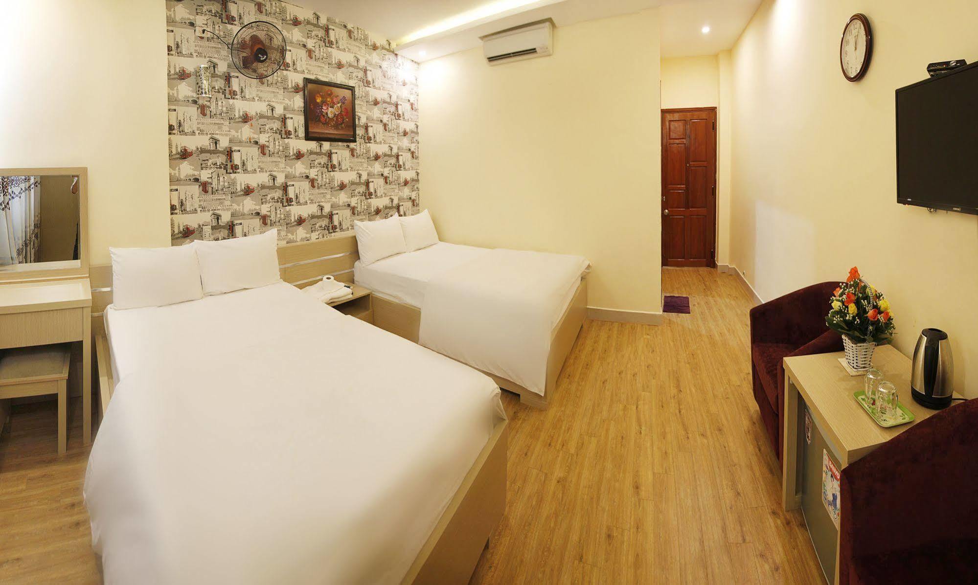 Tuan Phong Hotel Da Nang Luaran gambar